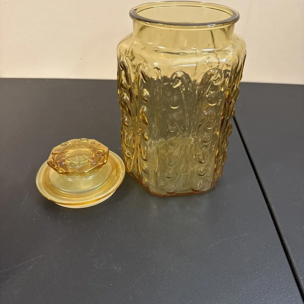 Vintage LE Smith Amber Yellow Glass Lidded Canister Imperial Atterbury Scroll 9